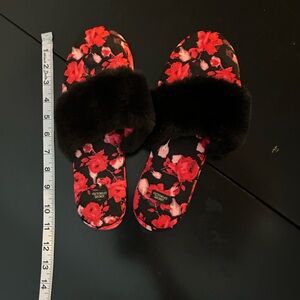 Victoria's Secret Red Floral Slippers with Black Fur